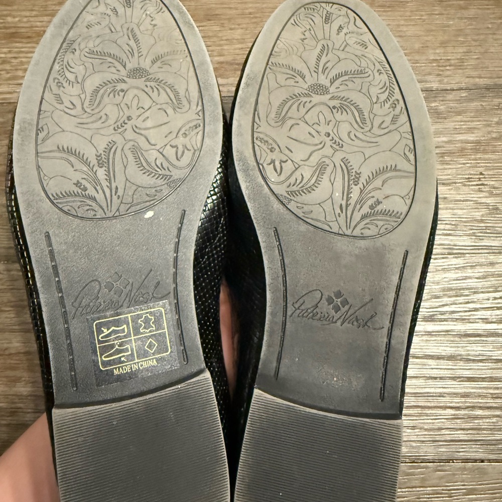 Patricia Nash black loafers - Picture 4 of 8